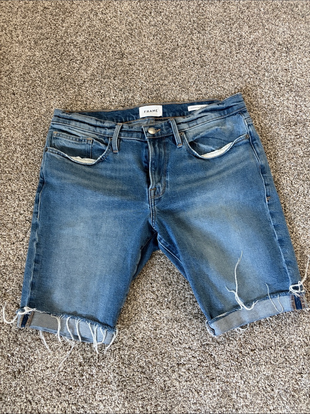 Frame Denim L’Homme Cut Off Short